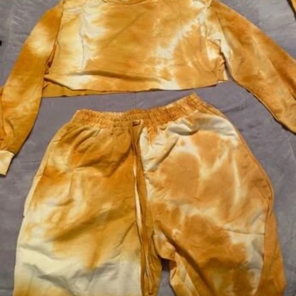 SHEIN tye dye set - Picture 2 of 2